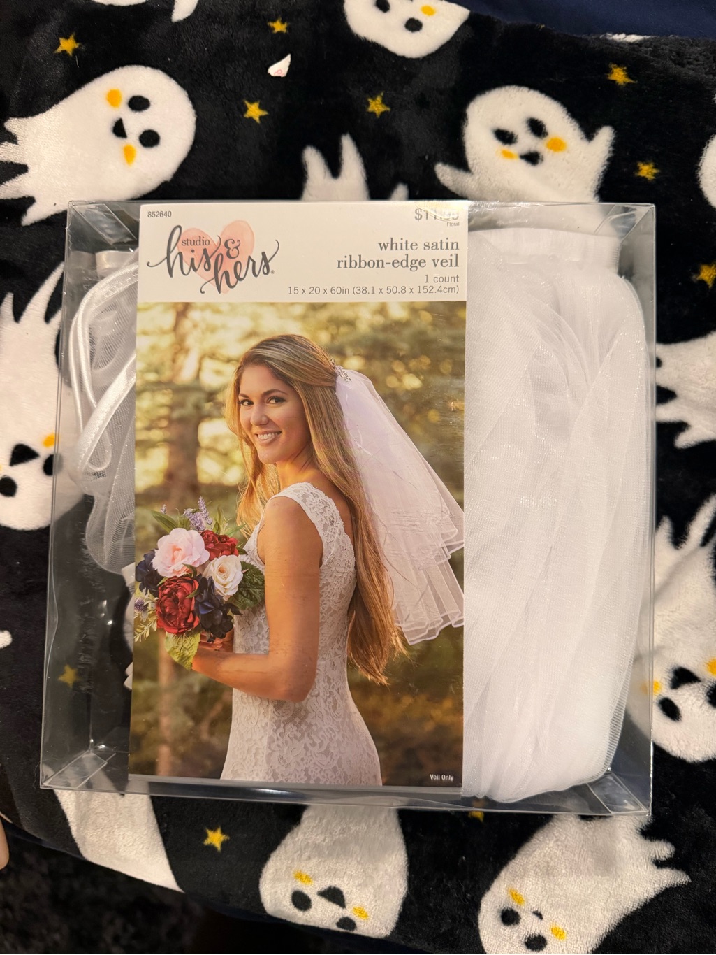 Studio His & Hers White Satin Ribbon-Edge Veil
